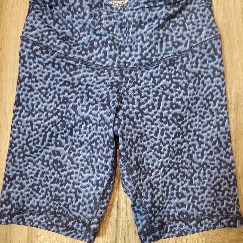 Old navy active bike yoga workout shorts